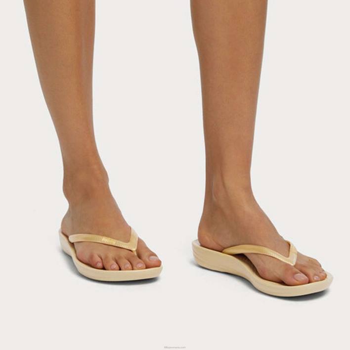 femei 8T84T23 aur iqushion șlapi ergonomici Fitflop