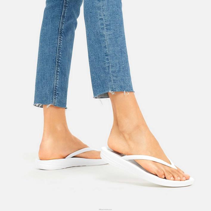 femei 8T84T33 alb urban iqushion șlapi ergonomici Fitflop